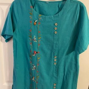 Medium teal embroidered shirt